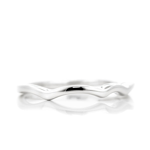 Unique twisted band in 14k white gold