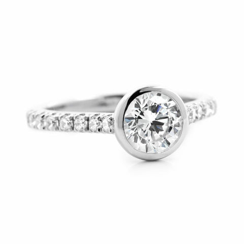 Venise Modern Engagement Ring with Lab Grown Diamond